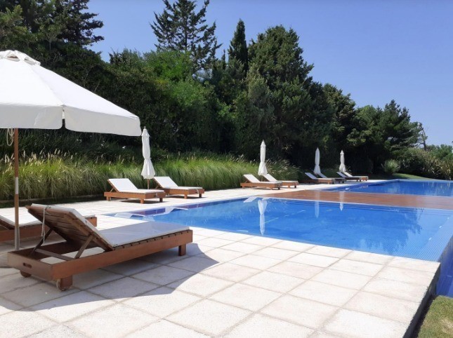 Penthouse en alquiler en Rincón del Indio a pocos metros del mar